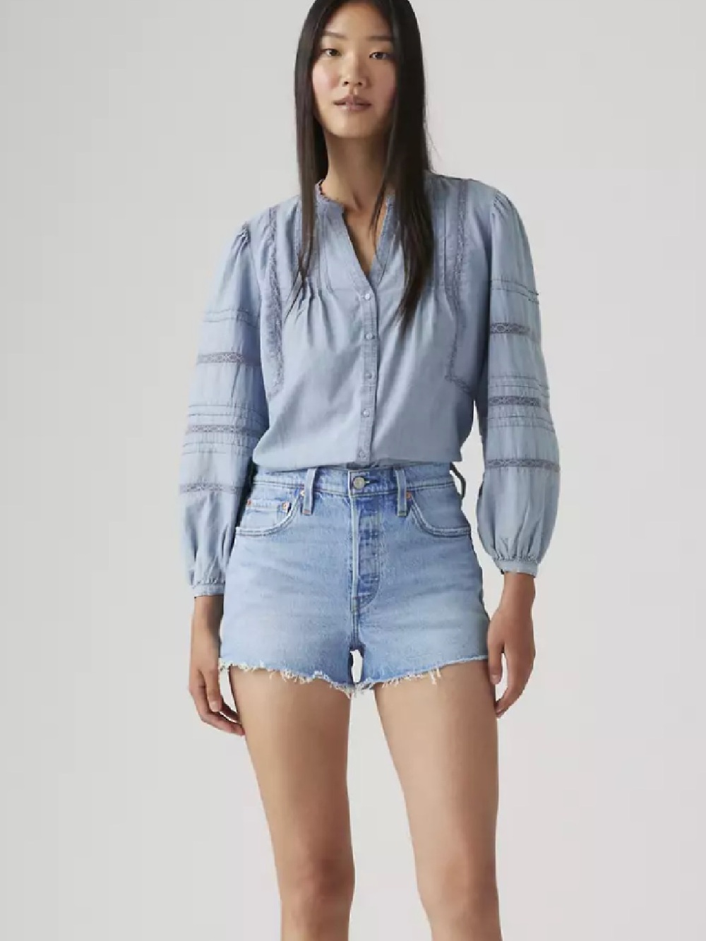 Levi's 501 Light wash Shorts Sz 27